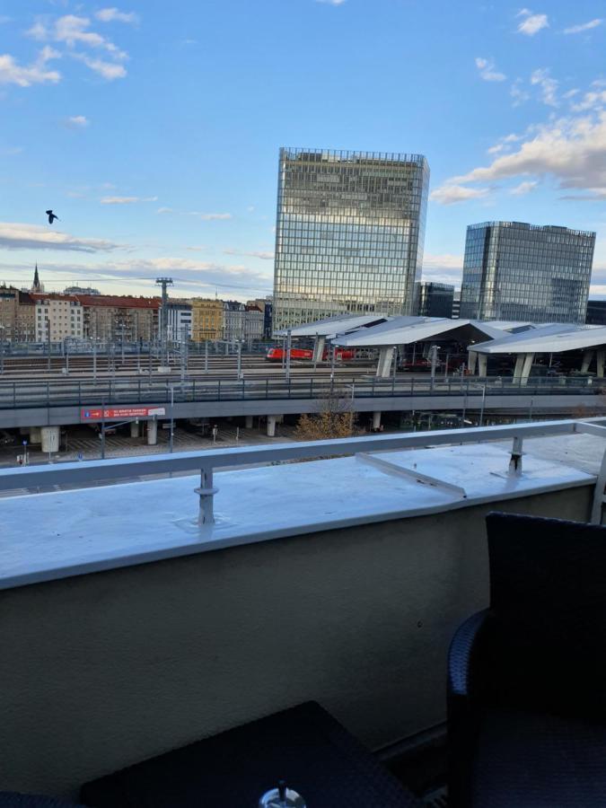 Smarte Dachgeschosswohnung Mit 2 Terrassen Direkt Am Hauptbahnhof Відень Екстер'єр фото